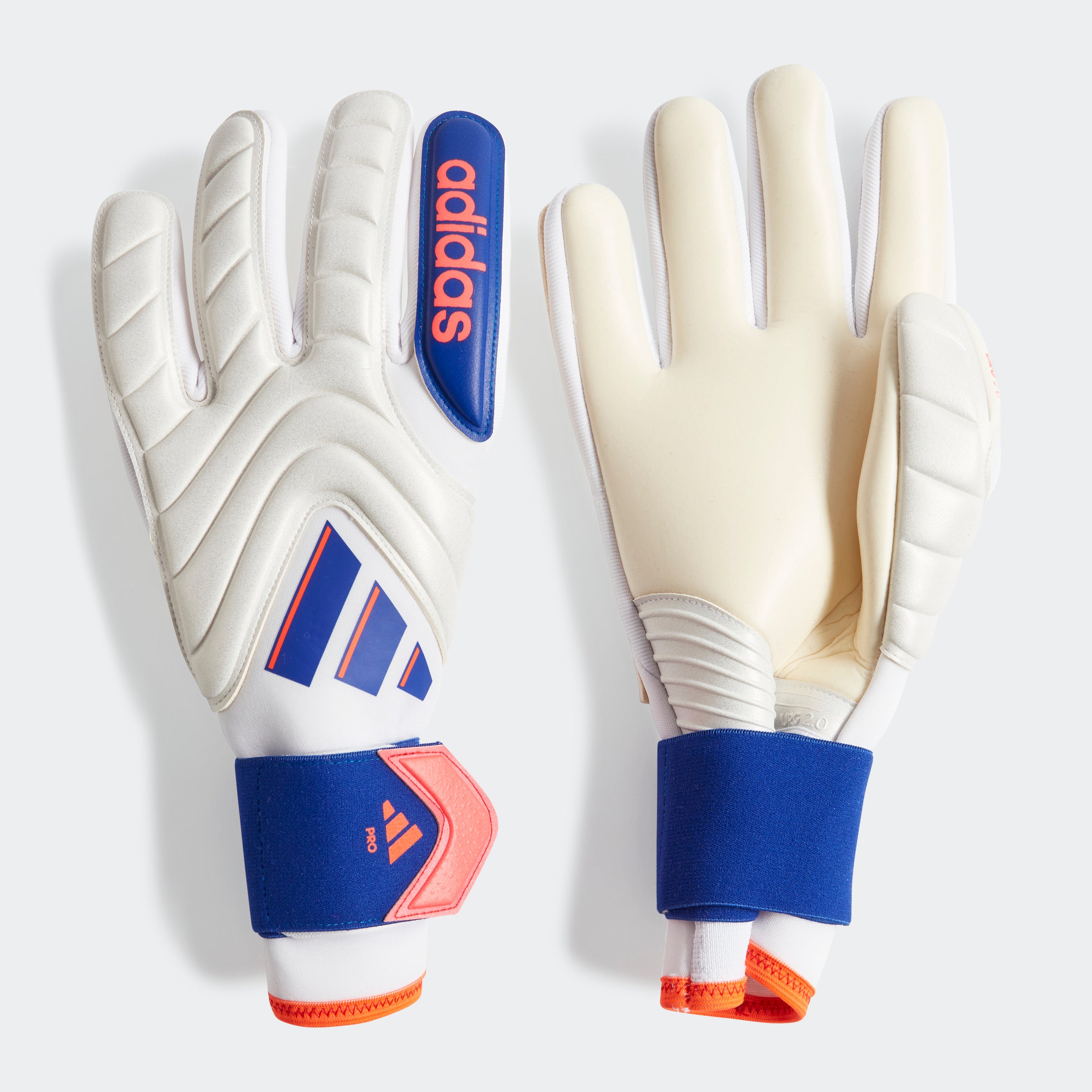 Football goalkeeper gloves adidas online